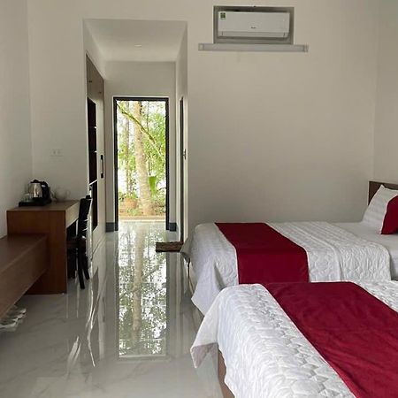 Bach Dai Dung Hotel Хатинь Экстерьер фото
