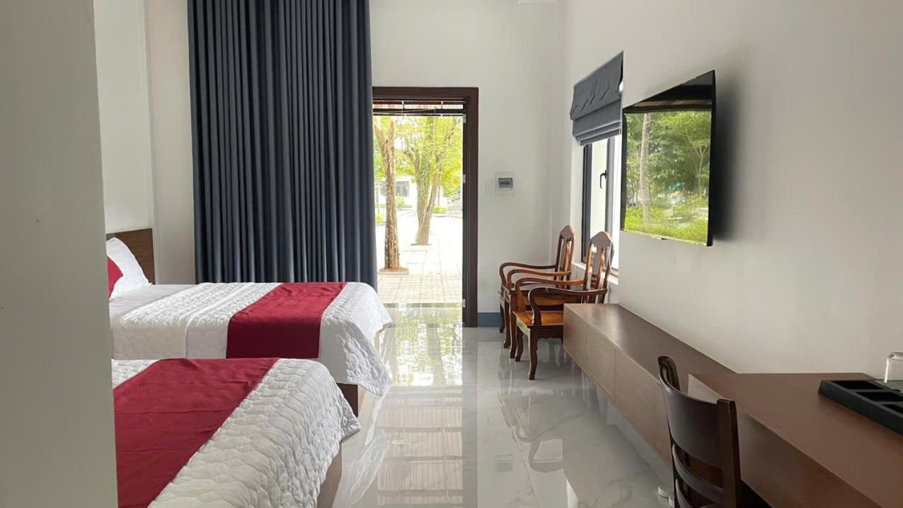 Bach Dai Dung Hotel Хатинь Экстерьер фото