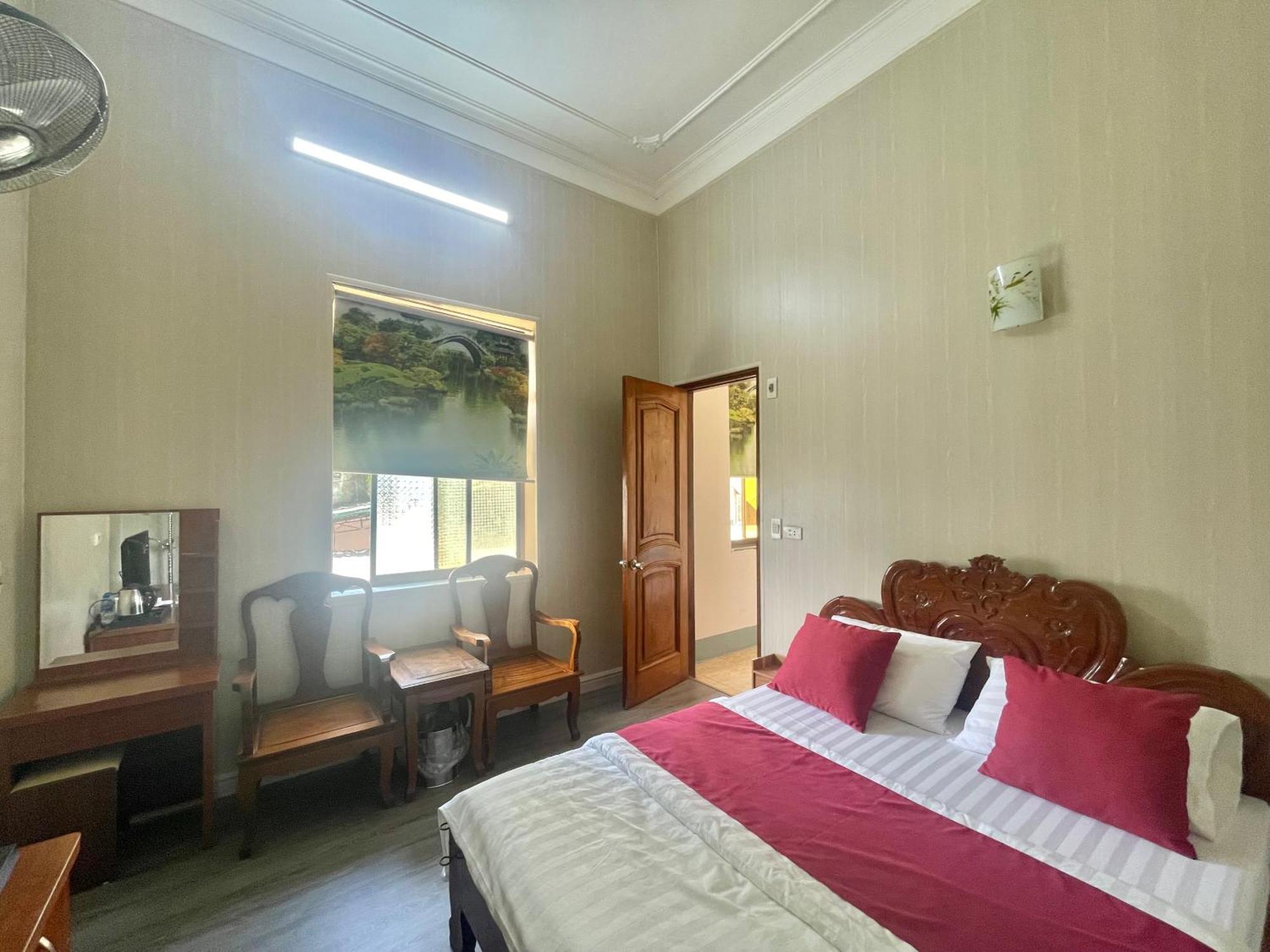 Bach Dai Dung Hotel Хатинь Экстерьер фото