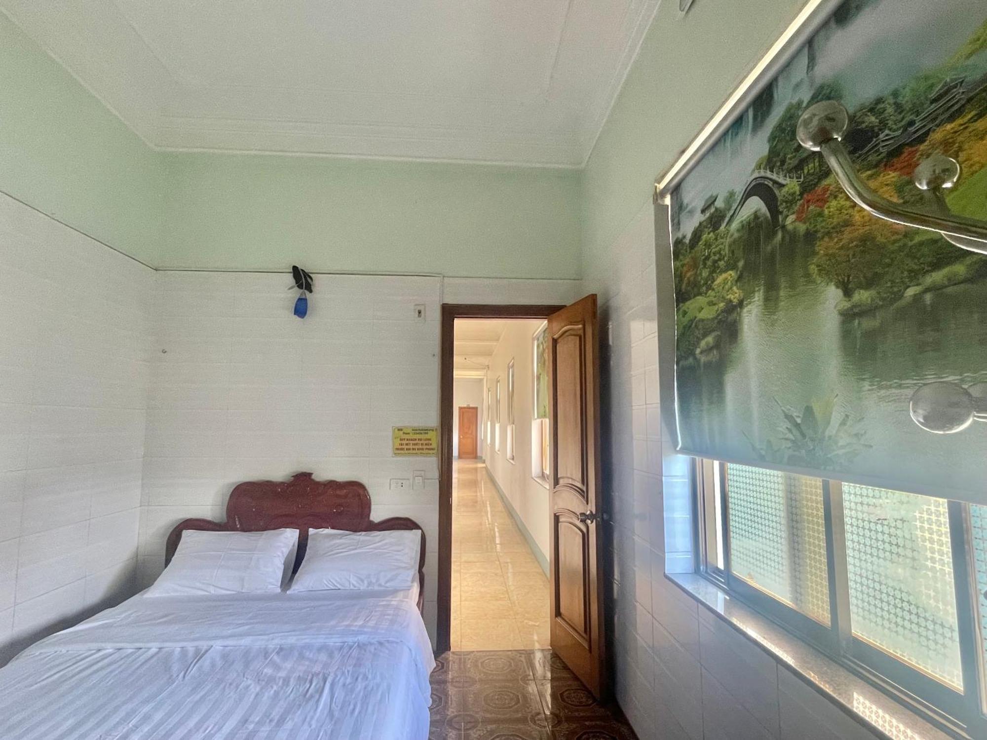 Bach Dai Dung Hotel Хатинь Экстерьер фото