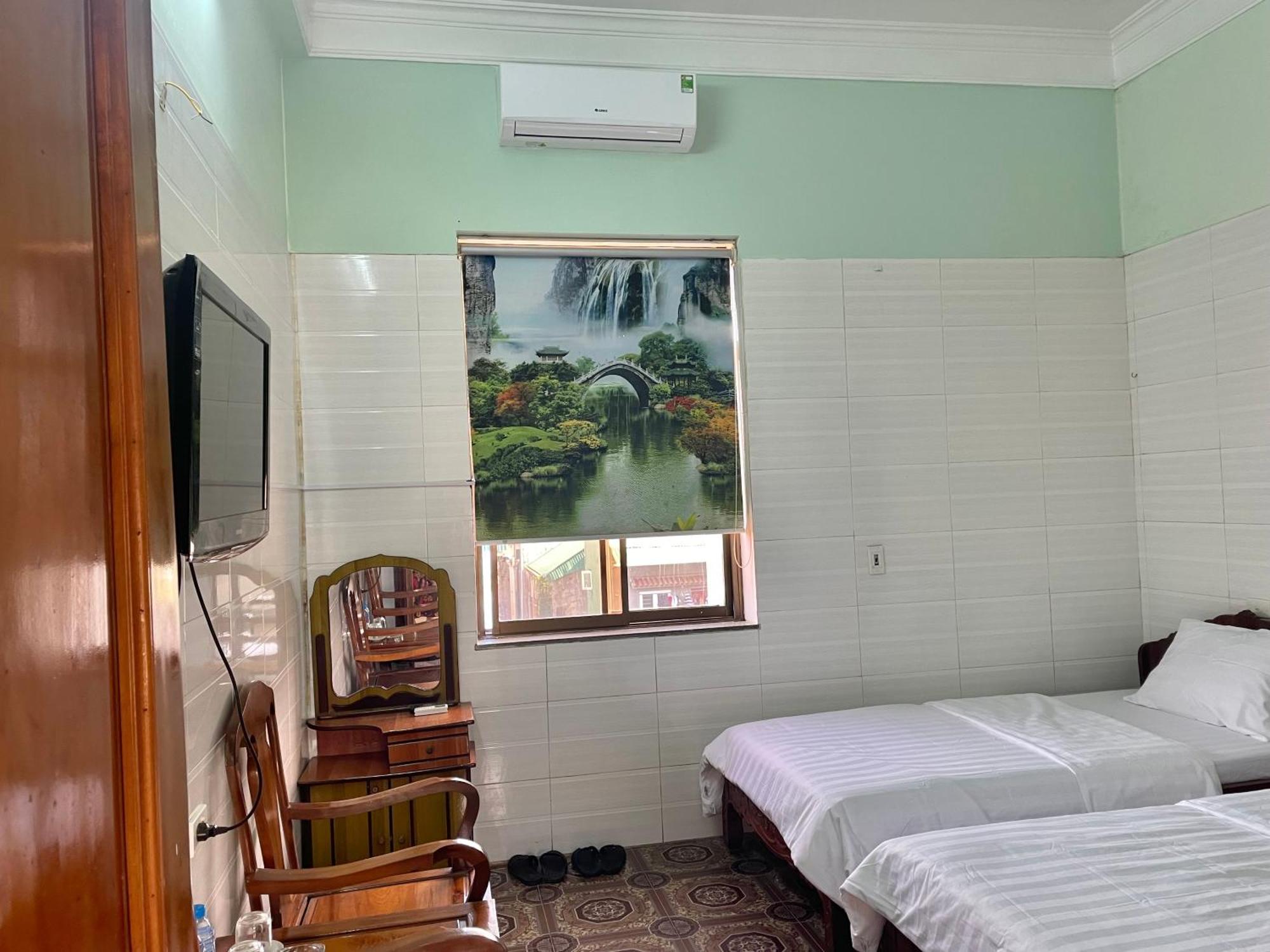 Bach Dai Dung Hotel Хатинь Экстерьер фото