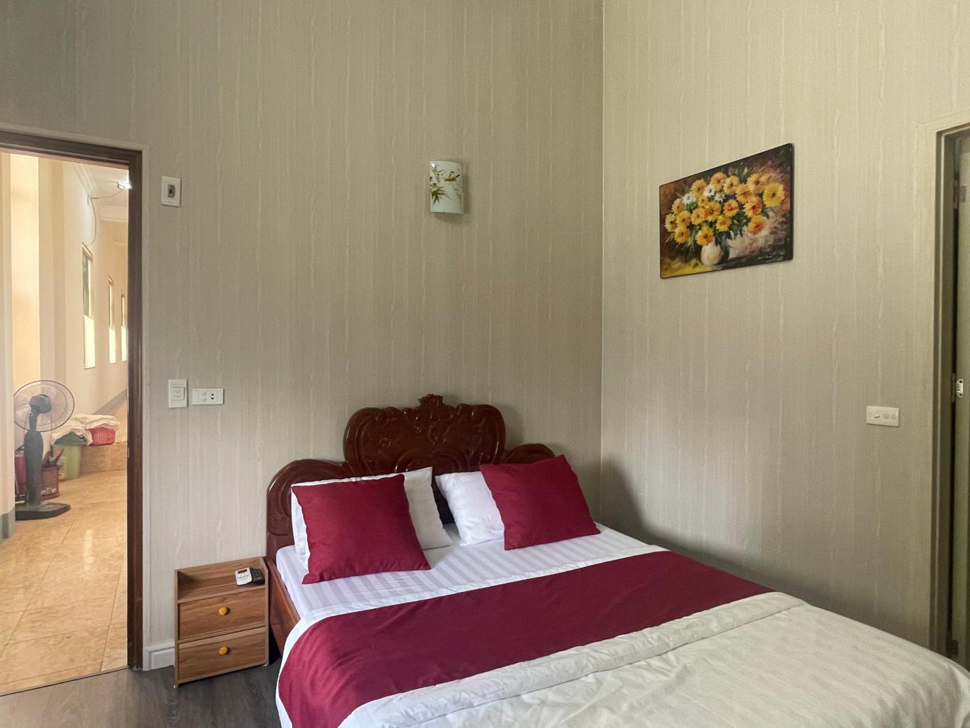 Bach Dai Dung Hotel Хатинь Экстерьер фото